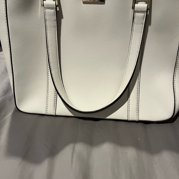 Off-white Kate Spade squared purse. - Picture 2 of 3